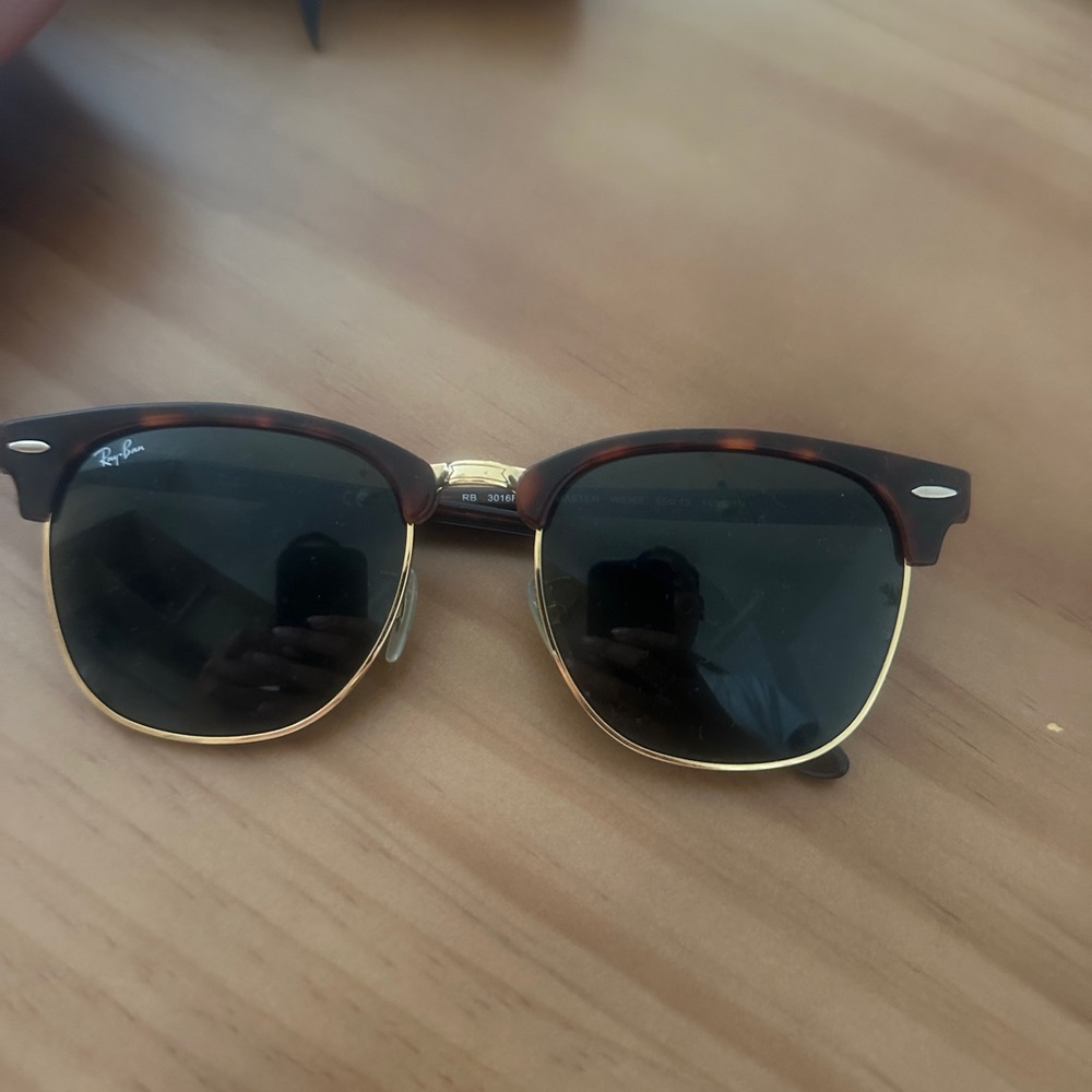 Ray-Ban Classic Tortoise and Gold Sunglasses